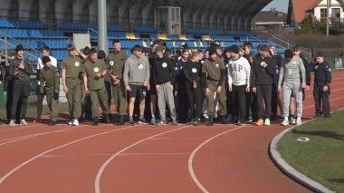 Uczniowie pobiegli w Biegu Tropem Wilczym