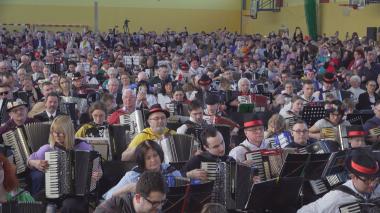 Tłumy Kaszubów świętowały we Władysławowie