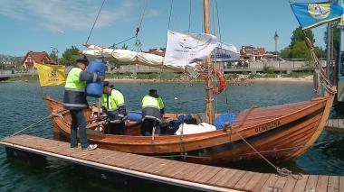 Po 13 dniach na morzu, szczęśliwie dobili do portu