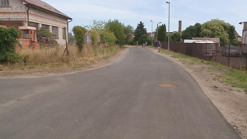 Kolejne drogi gruntowe stały się asfaltowymi