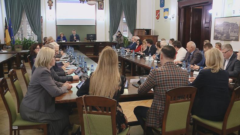 O Via Pomerania i Drodze Czerwonej na sesji powiatu