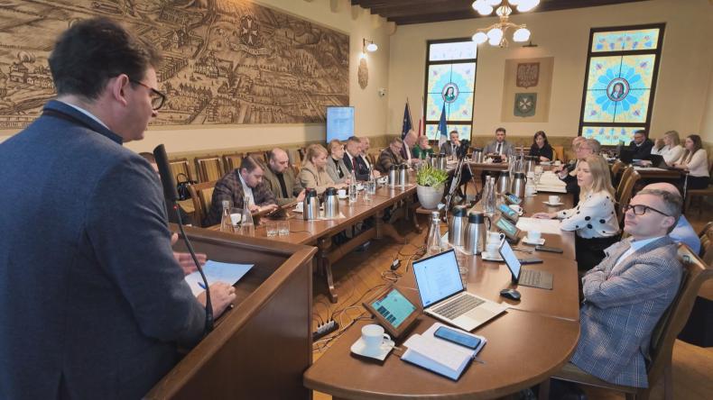 Wejherowska rada obradowała w trybie nadzwyczajnym