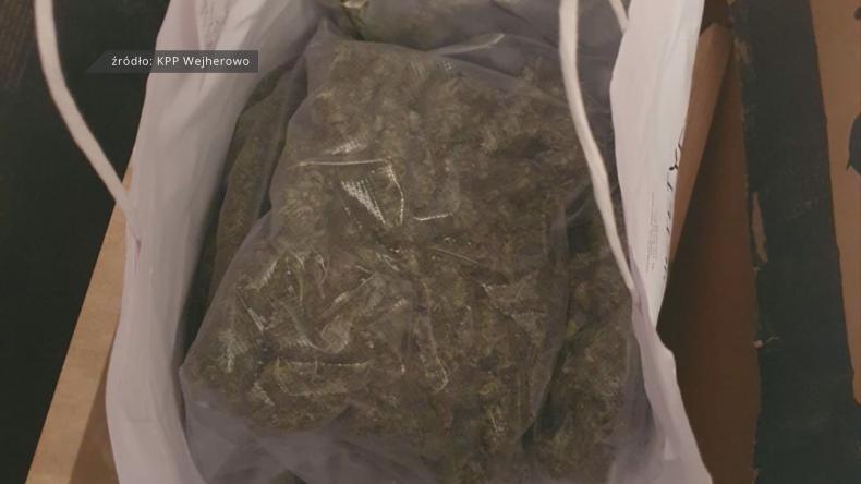 Dziewiętnastolatek z kilogramami narkotyków zatrzymany