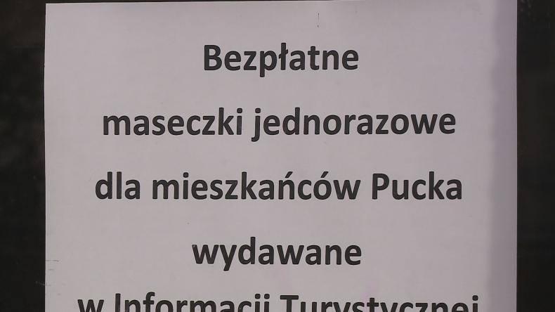 W Pucku rozdają darmowe maseczki