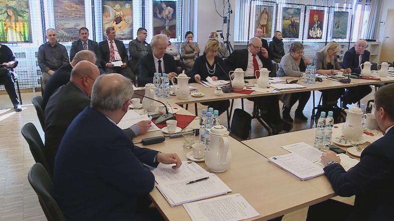 O zmianach w szkolnictwie, budżecie i dotacji dla szpitala