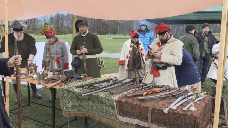 Widowisko historyczne w redzkim parku