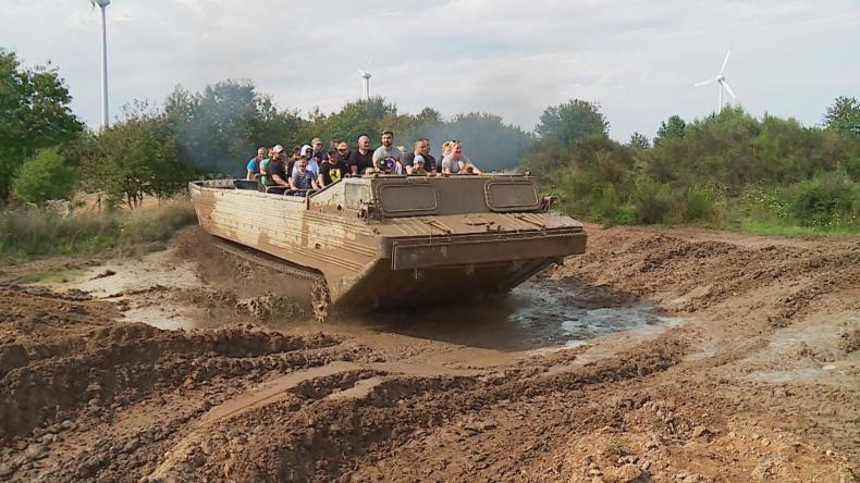 Błoto im nie straszne, czyli weekend na gąsienicach