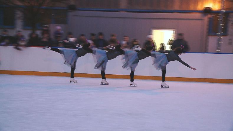 Sylwester na Nordzie: na łyżwach i na szpilkach