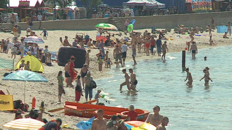 Niepewna przyszłość plaży w Helu