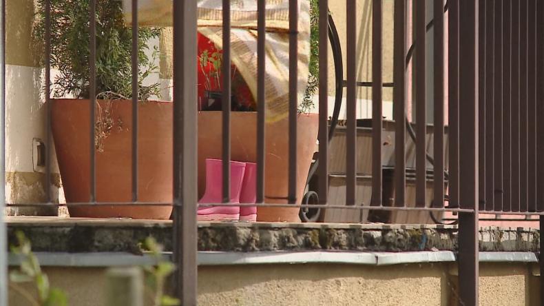 Pijany skatował córkę. W szpitalu walczono o jej życie.