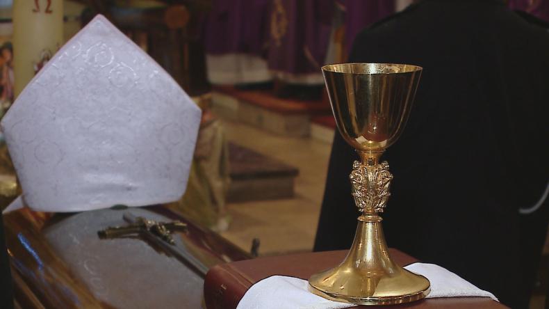 Tłumy pożegnały ks. infułata Albina Potrackiego