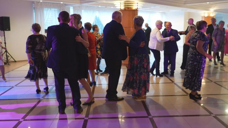 Seniorzy z gminy Choczewo świętowali podczas balu