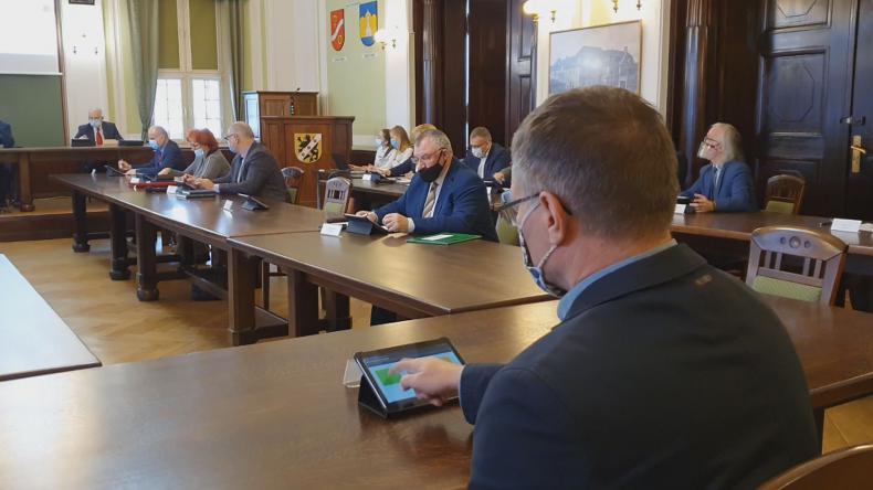 Powiatowy budżet zasilony środkami na inwestycje