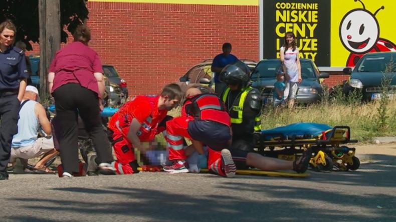 Potrącenie rowerzystów na przejściu