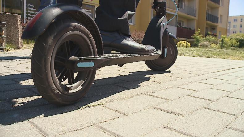 Hulajnoga jak rower - dobrze czy źle?