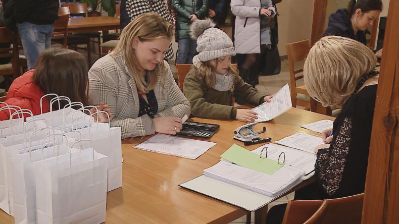 Przedświąteczny "prezent" dla kilkudziesięciu rodzin z gminy Luzino