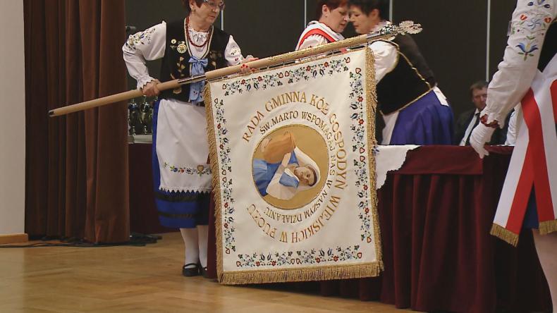 Nadanie sztandaru KGW Ziemi Puckiej