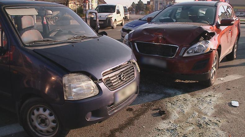 Groźny wypadek w Redzie, dwie osoby poszkodowane