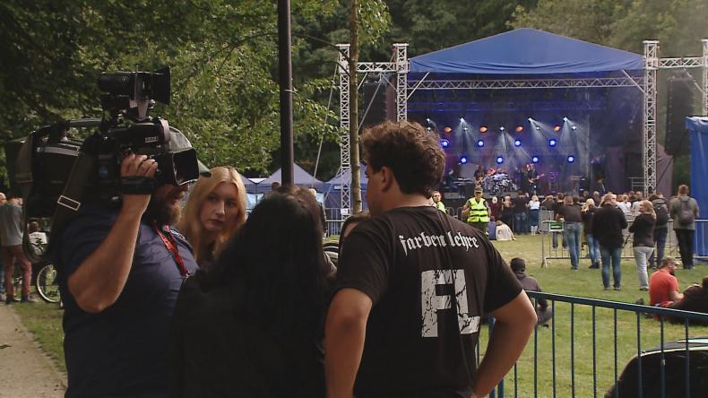 OARF z planem filmowym w tle