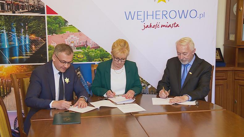 Środki z powiatu pomogą zbudować parking przy parku