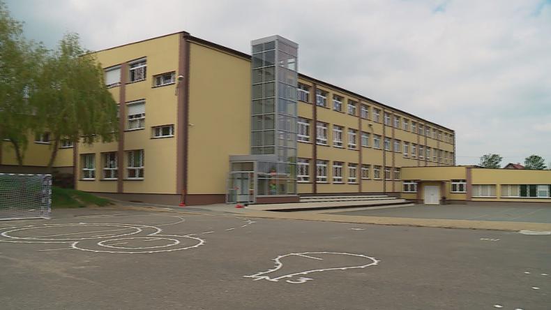 Szkoła w Żelistrzewie doczekała się windy