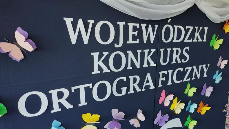 Młodzi mistrzowie ortografii zmierzyli się w dyktandzie