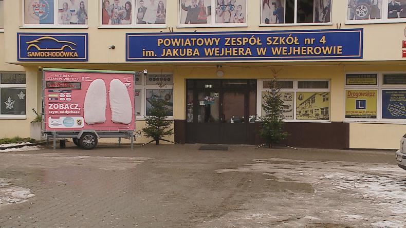 Mobilne płuca stanęły przy samochodówce