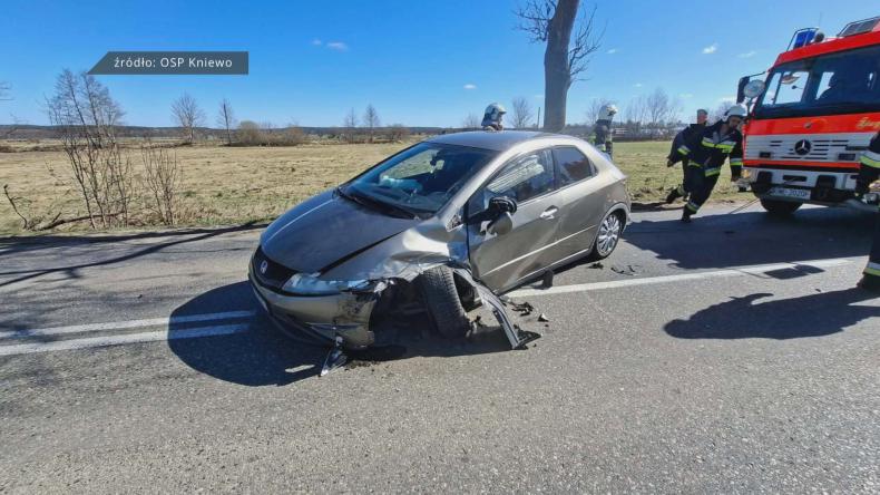 Wypadek trzech osobówek w Kniewie