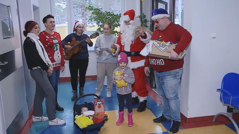 Mikołaj nie zapomniał o dzieciach w szpitalu