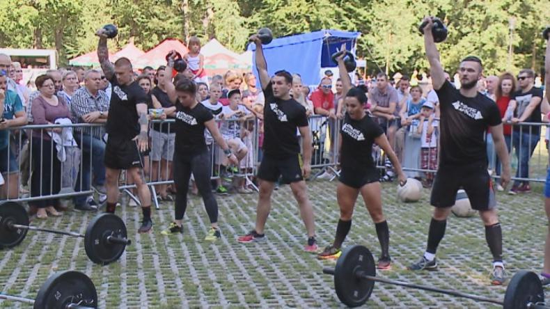 Crossfit promował się na festynie