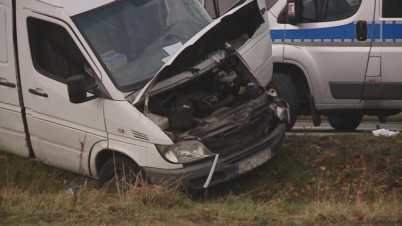 Celbowo: ciężarówka wjechała w busa