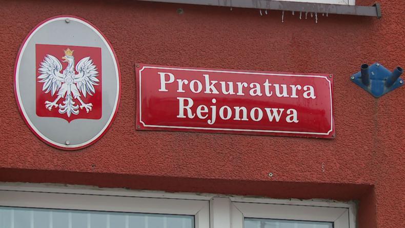 Gwałcił córki, usłyszał zarzuty