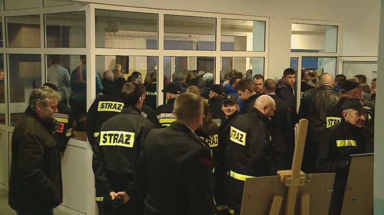 Strażacy z OSP Choczewo walczą o remizę