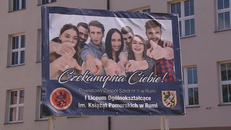 Kolejna szkoła otwiera wirtualne drzwi