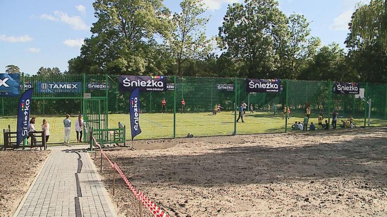Chcieć to znaczy móc. Wywalczyli sobie szkolne boisko