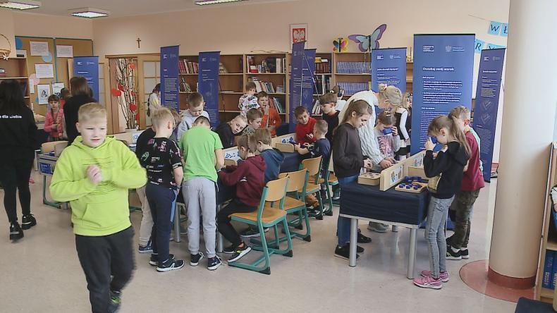 Naukobus odwiedził szkołę w Bolszewie