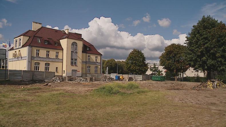 Trwa rozbudowa urzędu miasta w Redzie