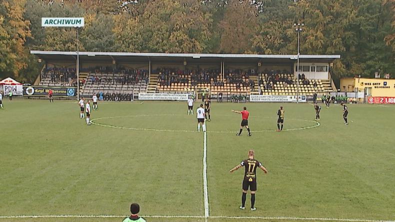 Gryf z Puszczą, przedostatni raz u siebie