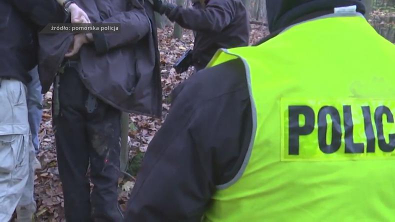 Zatrzymano 54-latka podejrzanego o kradzieże zwłok