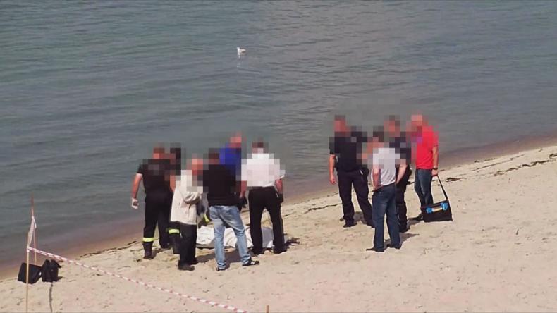 Zwłoki na plaży w Helu