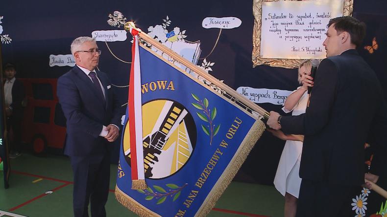 Szkoła w Orlu ma swój sztandar