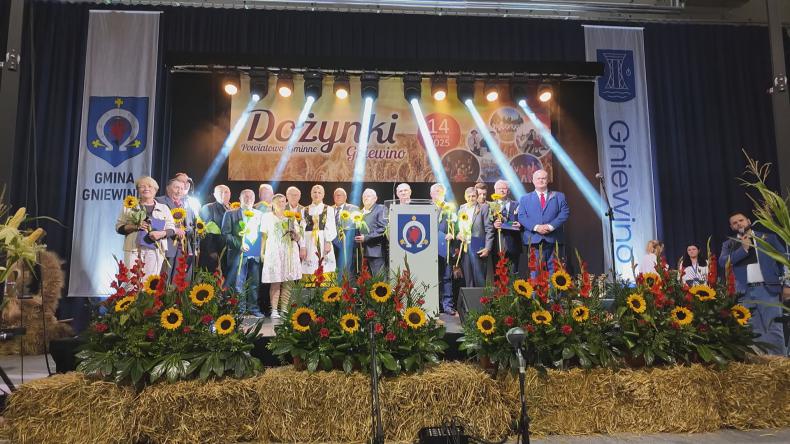 Powiatowo-Gminne Dożynki w Gniewinie 