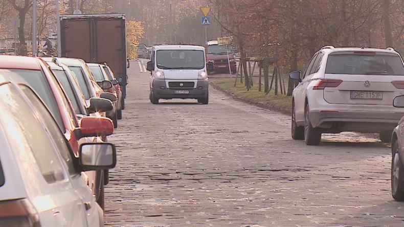 Burzliwa debata i kompromis. Najpierw chodnik, potem nowa droga