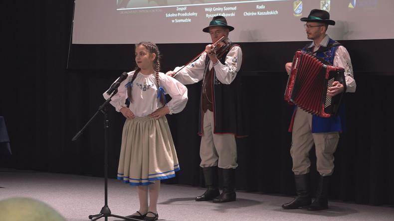 Kaszubskie kolędowanie w Szemudzie