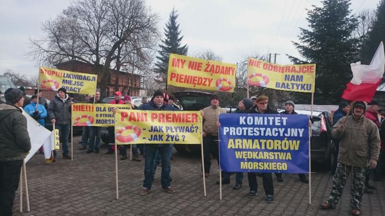 Wędkarze grożą blokadą portów