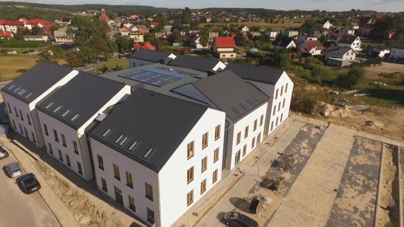 Trwa budowa Centrum Samorządowego w Szemudzie