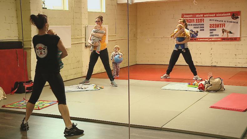 Fit mama, czyli opcja fitness z maluszkiem na rękach
